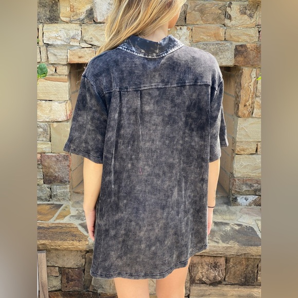 Mineral Washed Thermal Top - Picture 4 of 4